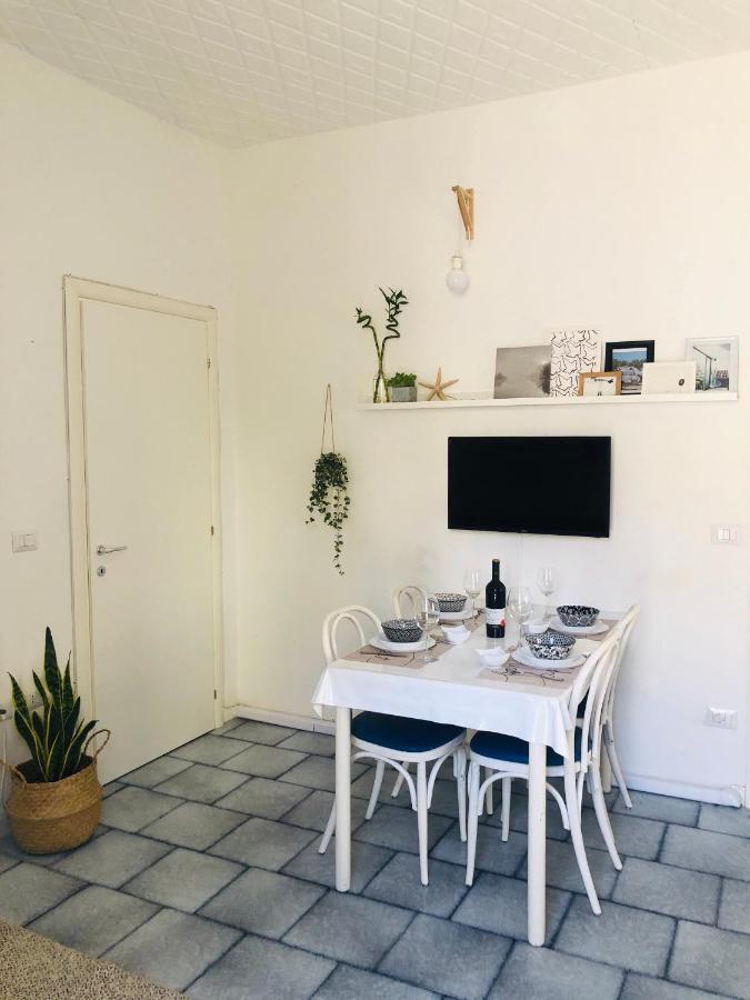 Appartamento Laura A 2 Passi Dal Mare Rimini Exterior foto